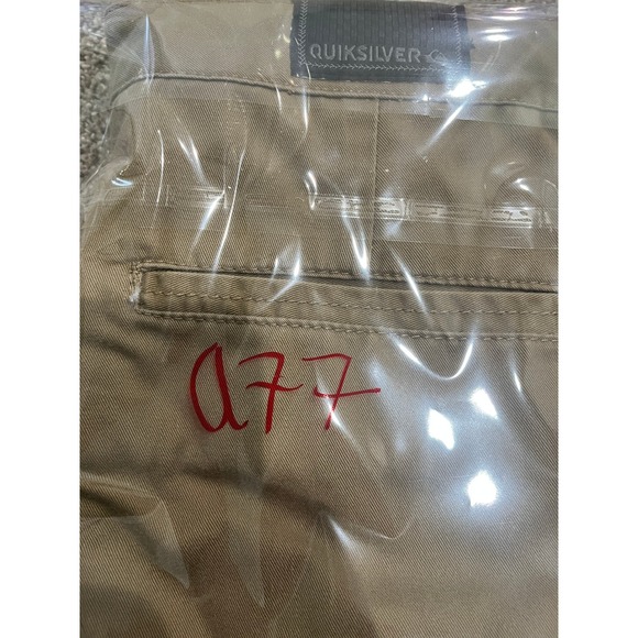 Quiksilver Men's Tan Chino Shorts Size 34 Flat Front Casual Beach Summer - Picture 13 of 13